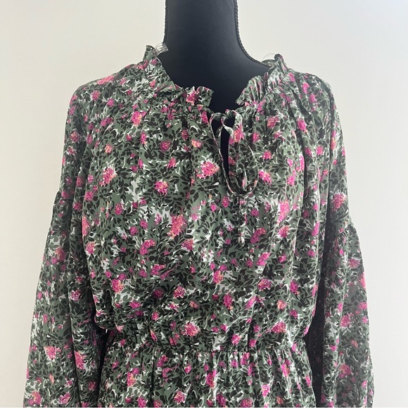 NEW Entro Green/Orchid Floral Maxi Dress Sz Small Flowy - Picture 2 of 7